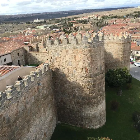Moderna Casa De Piedra *