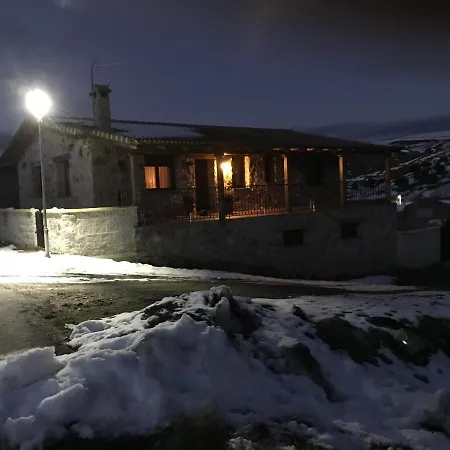 Holiday home Moderna Casa De Piedra