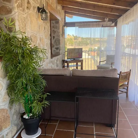 Moderna Casa De Piedra Holiday home Maello